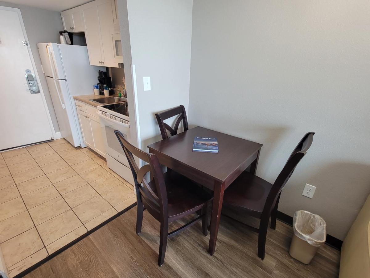 Direct Oceanfront Suite Caravelle Resort 615 Sleeps 4 Guests 미를 비치 외부 사진